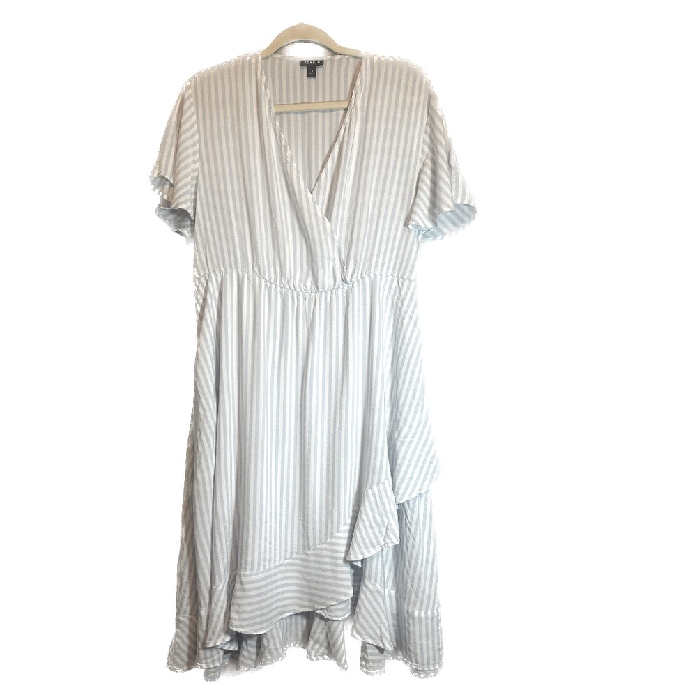Torrid faux wrap vertical striped blue & white dress size 1